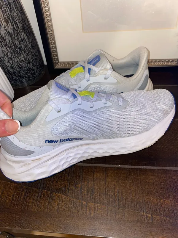 New Balance Fresh Foam Arishi 4 Women's Running Sneakers Size 9 - Image 11