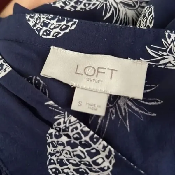 LOFT Pineapple Long Sleeve Blouse Small - Image 4