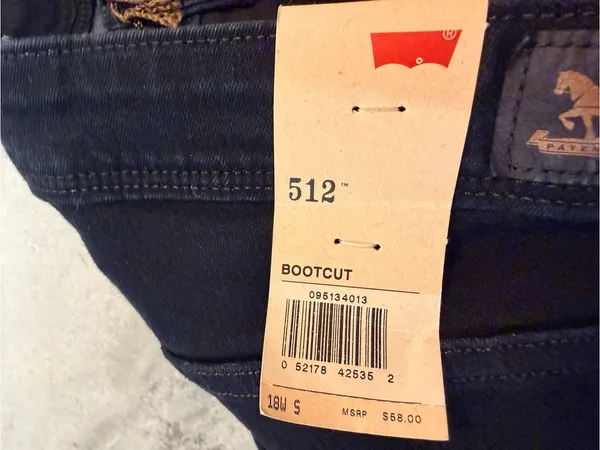 NWT Levi’s 512 Size 18W Short 512 Perfectly Shaping Bootcut Stretch Jeans Black - Image 13