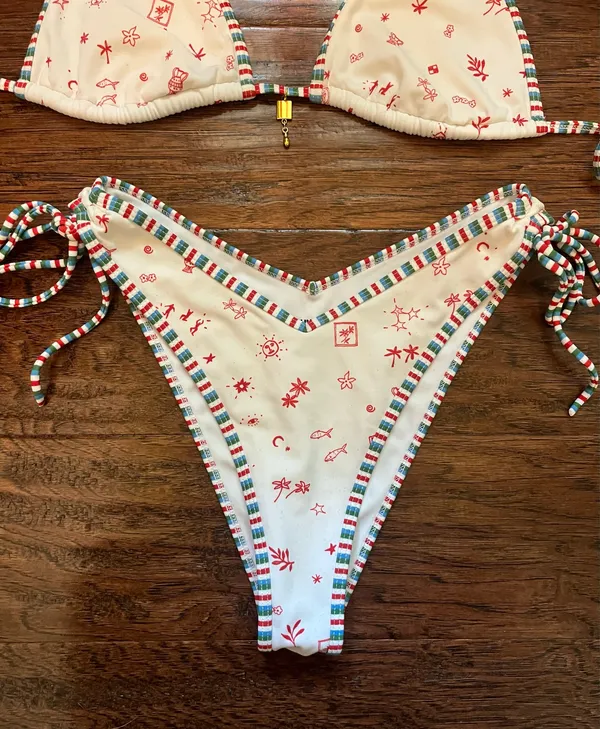 Pacsun White Printed Moira Triangle Bikini Top and bottom  - Image 3