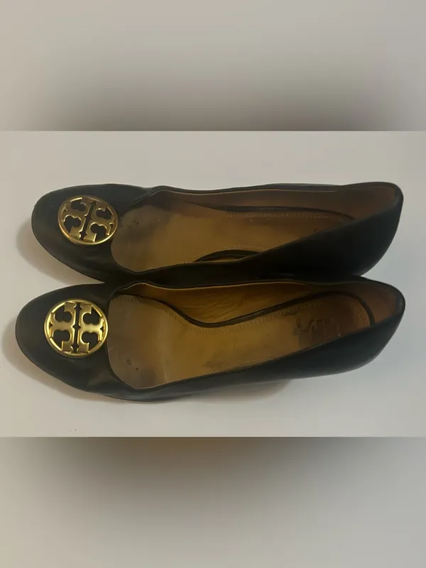 Tory Burch Womens Chelsea Black Wedge shoes size 8.5 - Image 4
