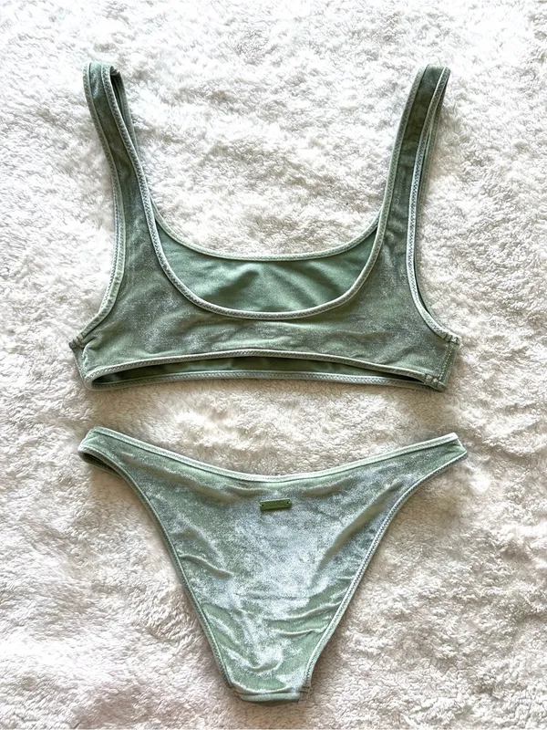 Triangl Aimee Velvet Bikini Top XL Bottom S - Image 2