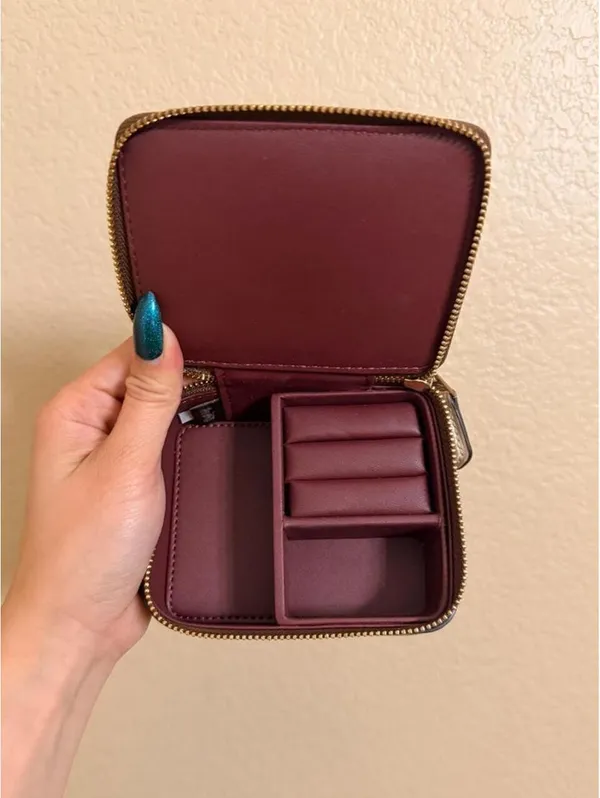 Floral Coach Jewelry Box - Image 6