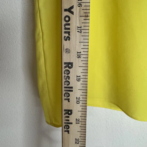 Alice + Olivia Blouse Womens Medium Yellow Sleeveless Sheer Boat Neck Top - Image 7