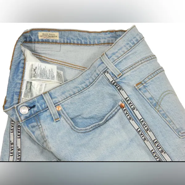 Levi's Light Blue Jean Shorts with Frayed Hem - Image 4