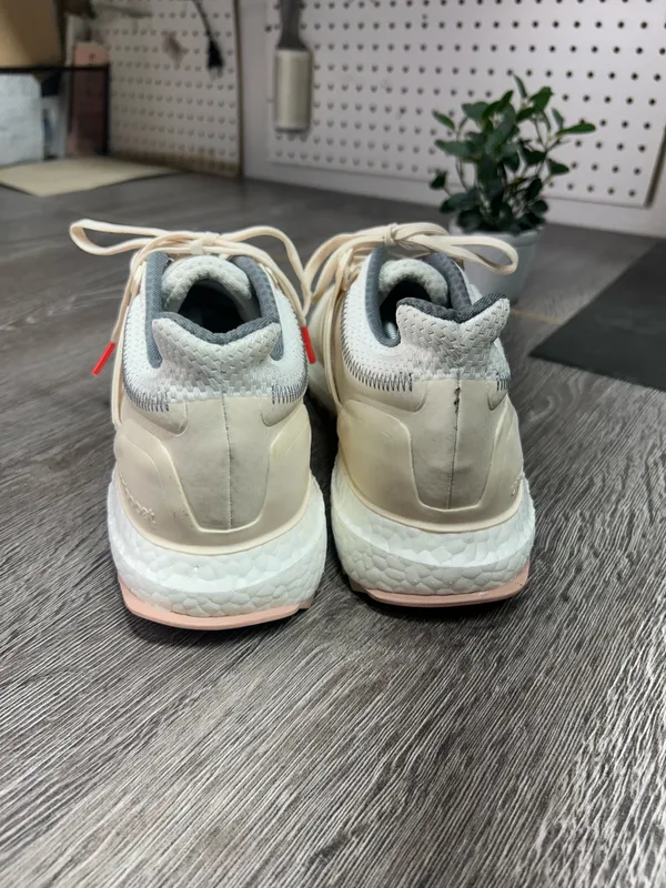 Adidas men’s ultraboost dna 22 cream running sneakers - Image 6