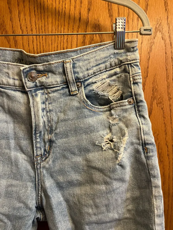 American Eagle Distressed Denim Jeans - Image 2