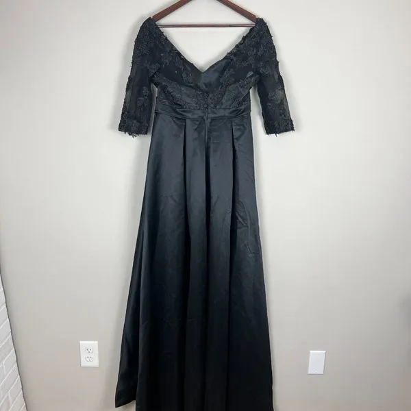 Formal Gown‎ Dress 10 Black Floral Applique Beaded A-Line Evening Whimsigoth - Image 11