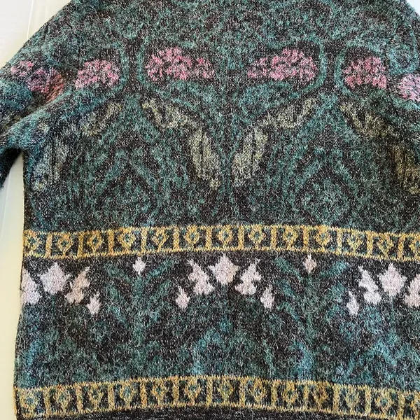 Gimmicks by BKE Women’s Sweater - Image 8