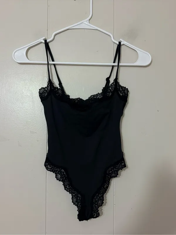 SKIMS Fits Everybody Lace Cami Bodysuit Black Onyx XXS - Image 2