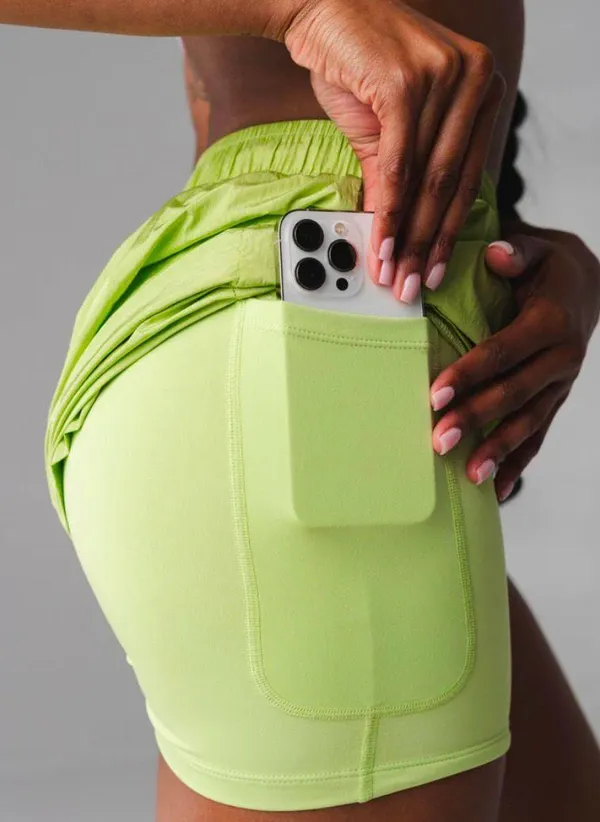 Balance Athletica Vitality Surface Run Lime Short Size Medium - Image 2