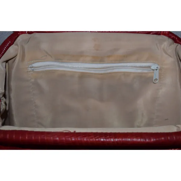 Vintage Shoulder Bag Women OS Red Good Faux Crocodile Embossed Slouch Hobo Retro - Image 12