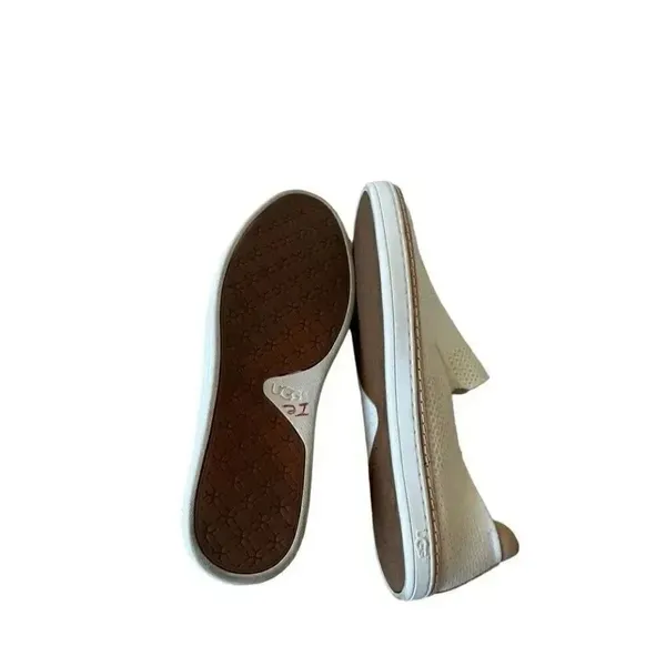 UGG Sammy Knit Women's White/ Cream Slip On Casual Sneakers SZ 9 - Image 10