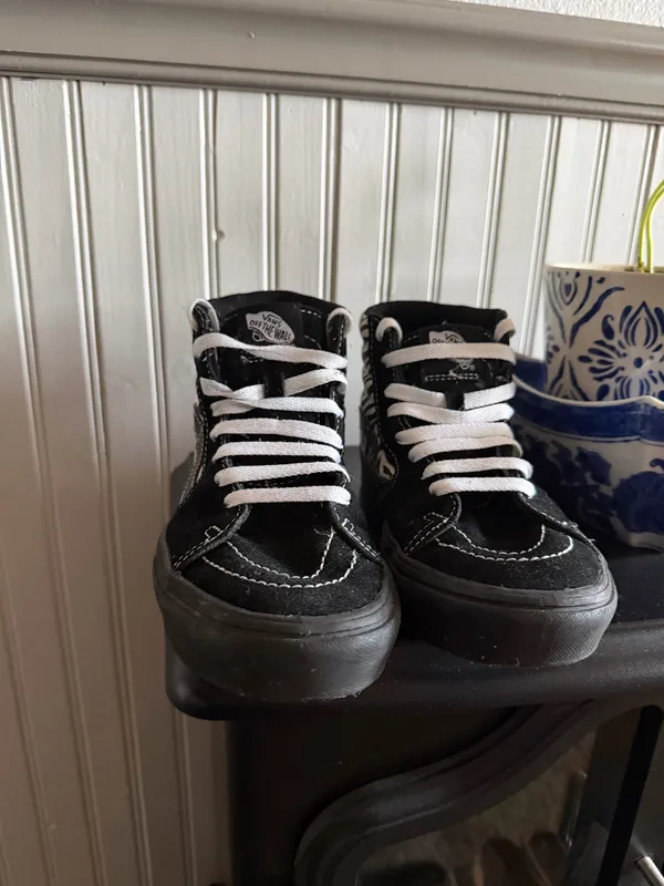 High-Top Vans - Image 3