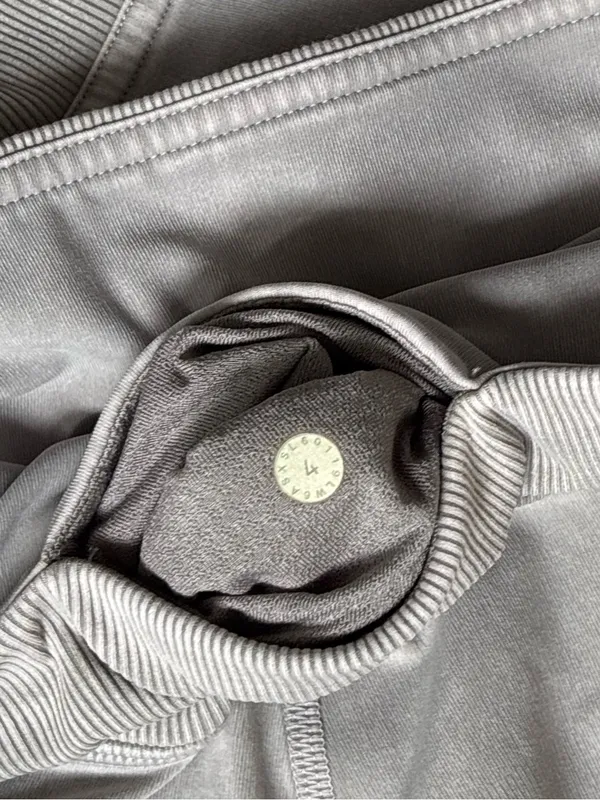 Lululemon Athletica Washed Gray Women’s Cropped High-Waist Leggings Size 4 - Image 5