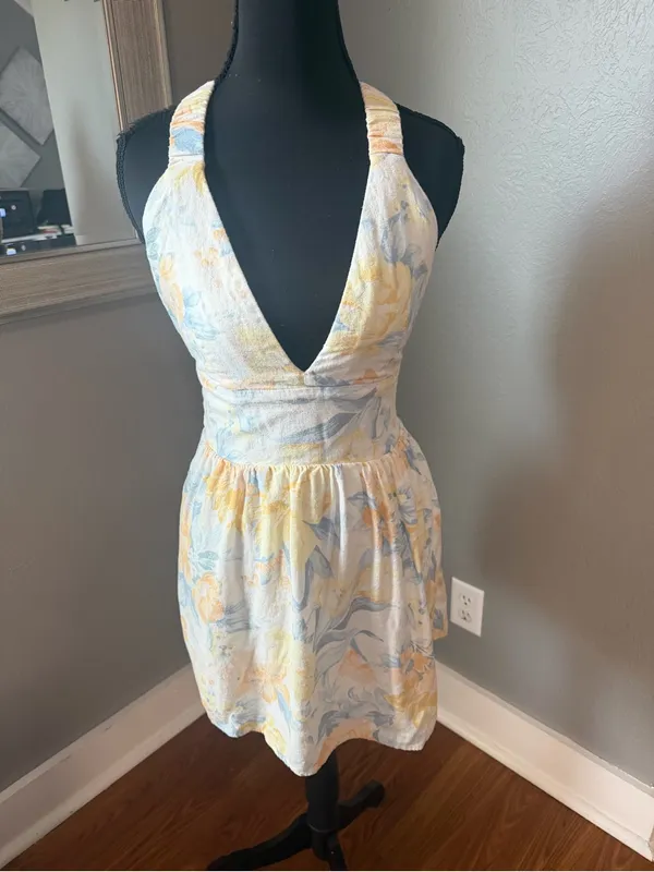 Abercrombie & Fitch Linen Blend floral mini dress shorts underneath small - Image 2