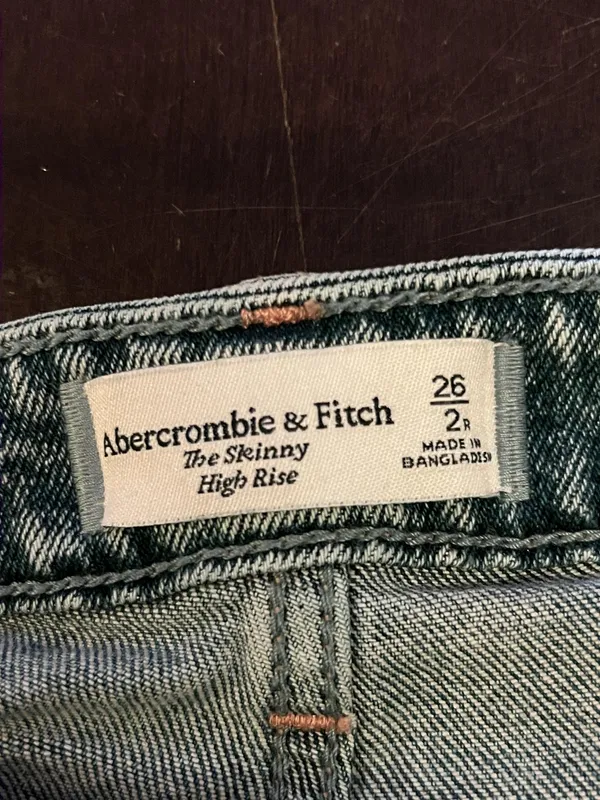 Abercrombie & Fitch Skinny High Rise Jeans Womens 2R Light Wash Distressed Denim - Image 7
