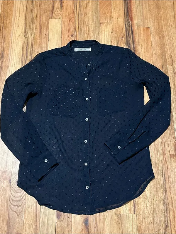 Abercrombie & Fitch Black Clip Dot Sheer Button Down Blouse Top Small - Image 2