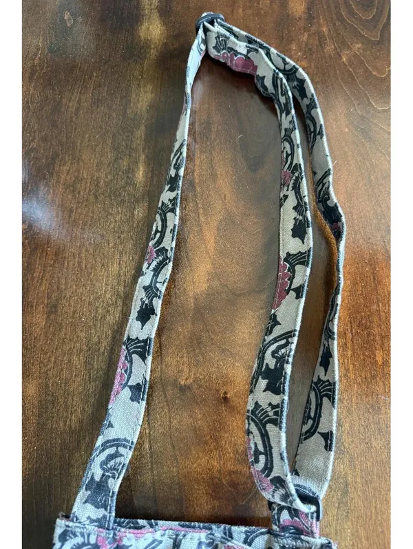 KAVU Floral Crossbody Sling Bag with Front Pocket - Image 3