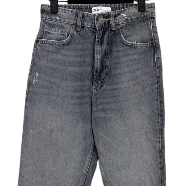 ZARA Wide Leg High Rise Vintage DInspired istressed Cropped Jeans 2 Rinsed Black - Image 3