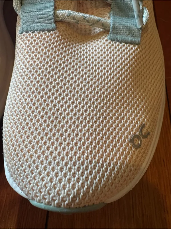 On Running Cloudeasy Sneakers Women's Size 9 Fawn Surf Like New - Image 3