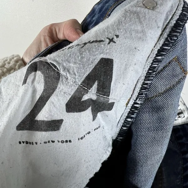 One By One Teaspoon Trashed Free Birds Distressed Low Rise Medium Wash Jeans 24‎ - Image 11