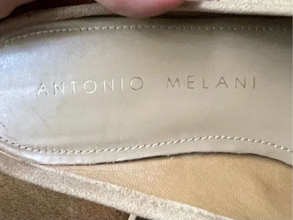 ANTONIO MELANI Suede Beige Mules Women's with a small comfortable heel 7.5 - Image 4