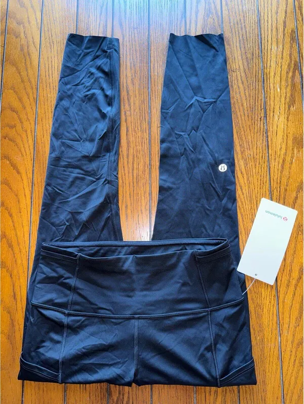 Lululemon Fast & Free With Pockets High Rise 25” Black Size 6 NWT - Image 2
