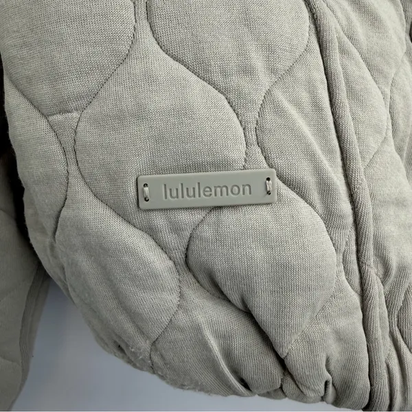 Lululemon Quilted Bomber Jacket Women’s 2 Riverstone Sage Green Cropped LW3HFMS - Image 8