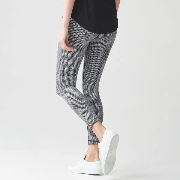 Lululemon High Times‎ Leggings Teeny Tooth Women's 4 White Black Houndstooth - Image 6