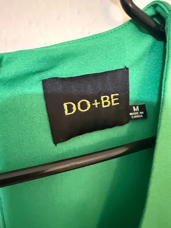 DO+BE Green V-Neck Short Sleeve Romper - Image 3