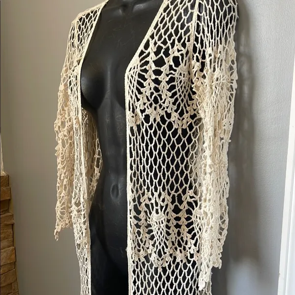 Sky and Sparrow Cream Lace Swim Coverup with Scalloped Edges size S/M - Image 4