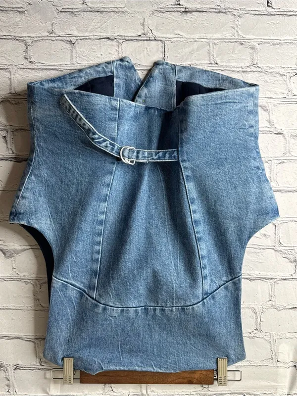 Good American Light Denim Vest with Gold-Tone Buttons size medium - Image 6