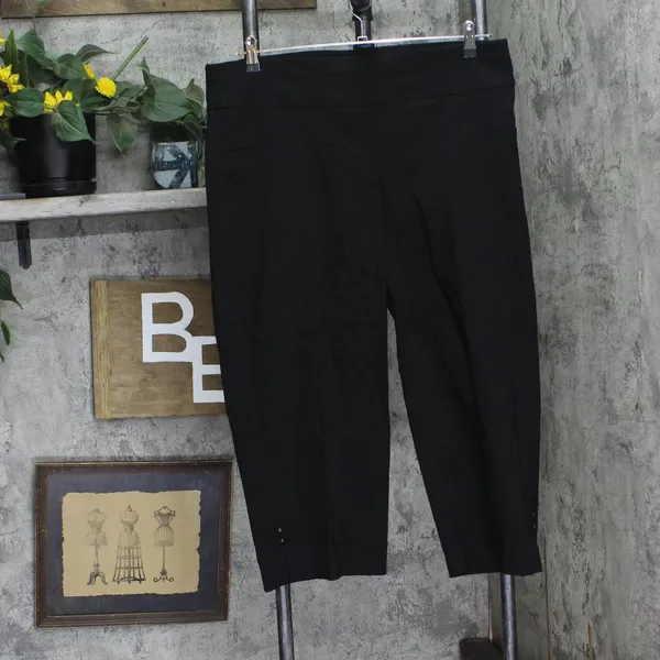 NWT Hearts Of Palm Womens Plus Solid Tech Stretch Pull-On Capri Pants Black 18W - Image 3