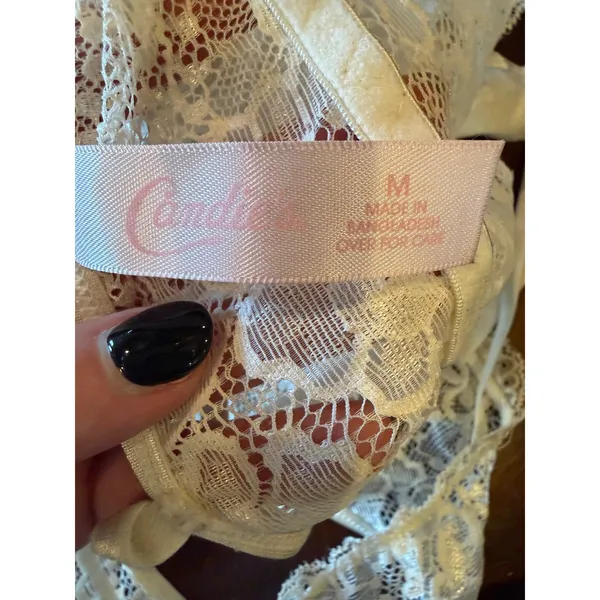 Candie's Lace Bralette Women Medium Ivory Strappy V Neck Wireless Intimates Sexy - Image 8