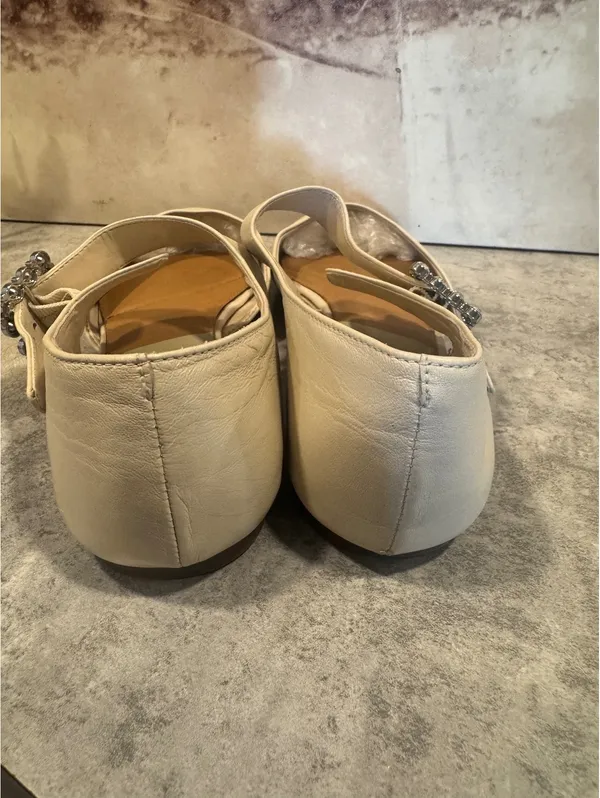 GB Mary Jane ballet flats, ivory low heels, Size 10 - Image 4