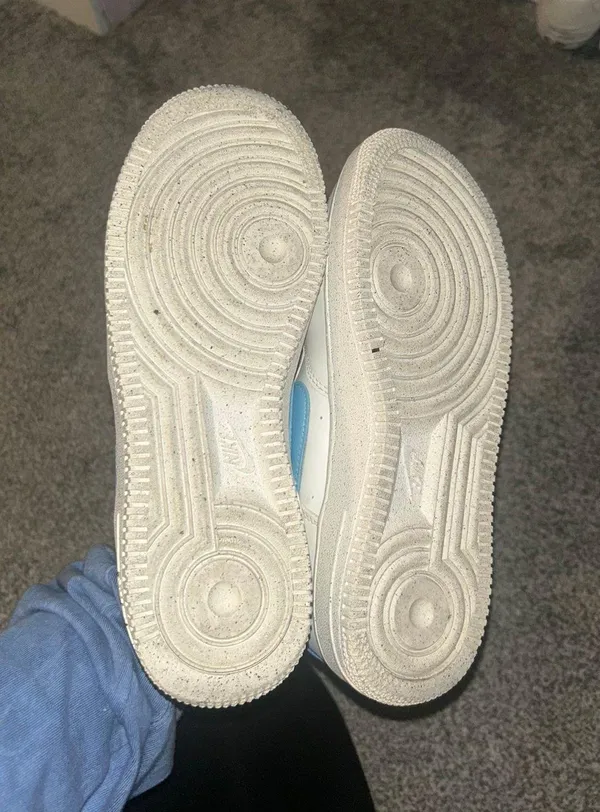 Nike shoes - Image 7