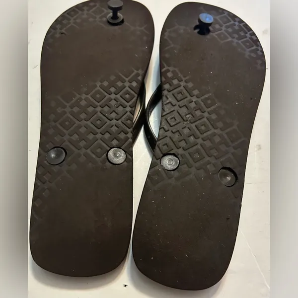 Tory Burch Brown
Flip Flops size M - Image 4