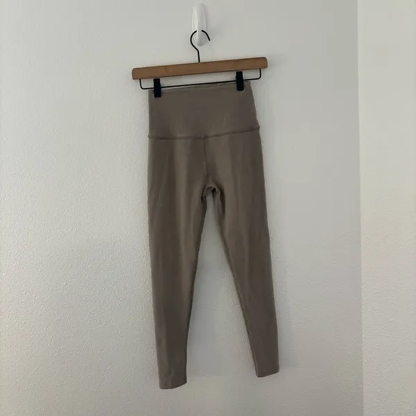 Beyond Yoga tan high rise leggings cropped length - Image 2