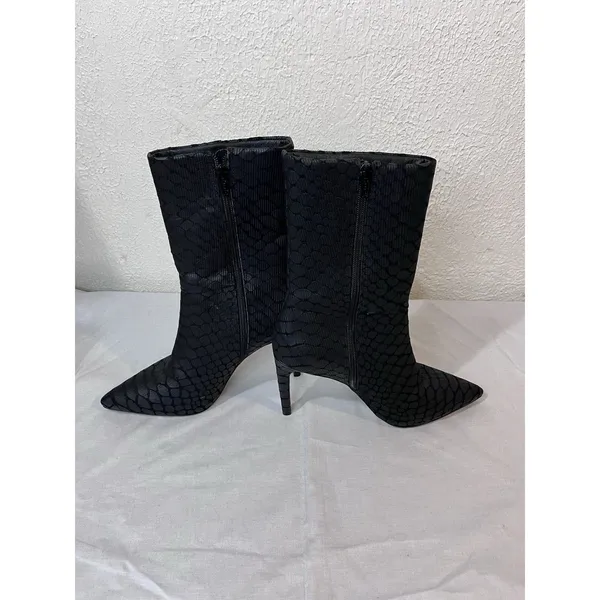 Matisse Dream Catcher boots 7.5 M feature a black textured leather upper - Image 5