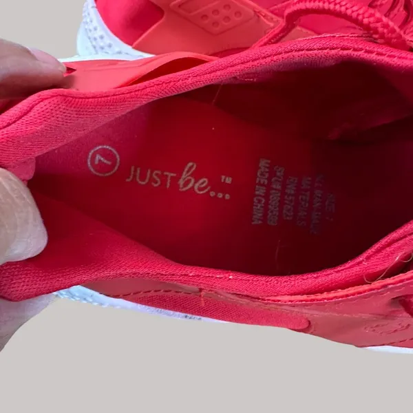 Just Be Women's Casual Fashion Sneakers White Soles Laces Red Size 7 - Image 7