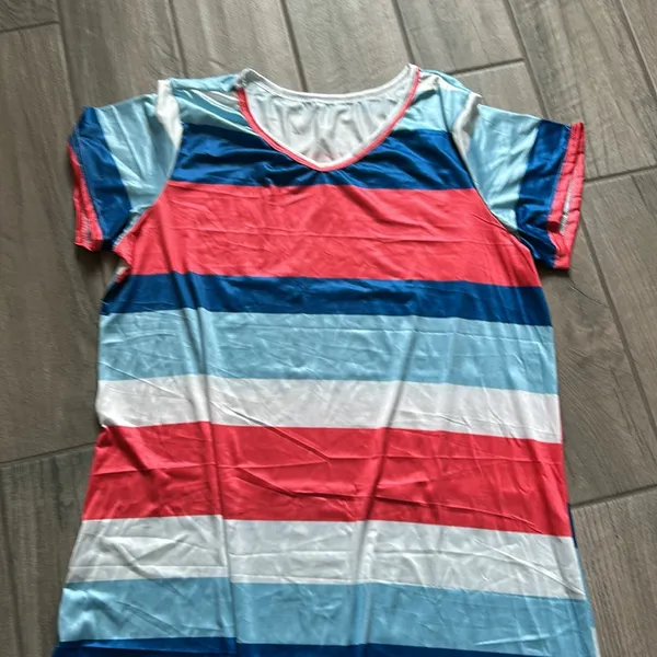 Short sleeve stripe dress with side slit - Image 2