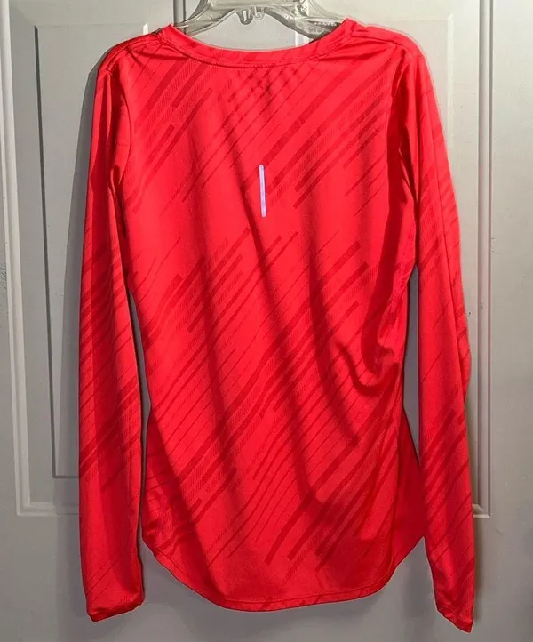 Nike Women's Bright Red Long Sleeve Jersey - Image 2