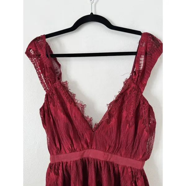 TOBI Burgundy Red Lace Sexy V Neck Mini Dress Size Small - Image 5