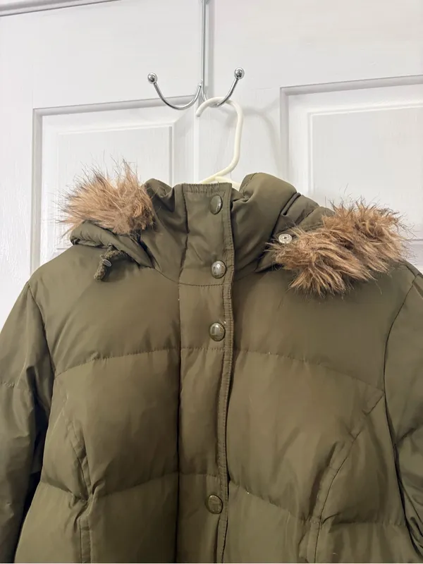 Merona Olive Green Puffer Coat with Faux Fur Trim Hood - Image 2