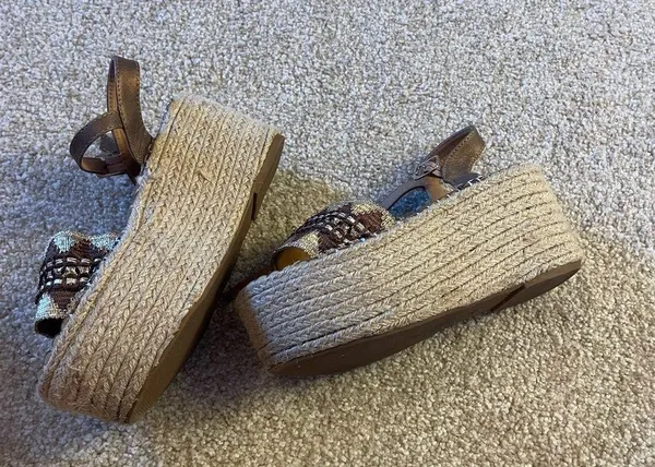 espadrill sandals Size 6 - Image 3
