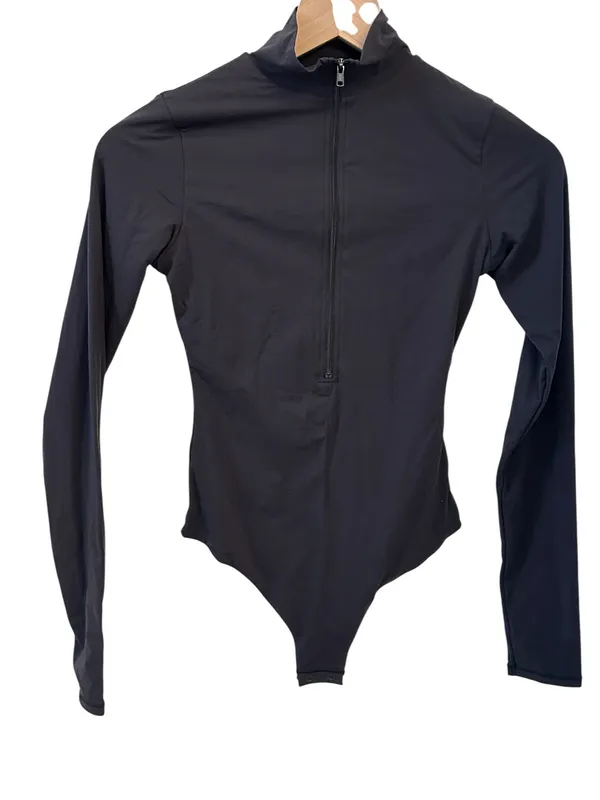 SKIMS FITS EVERYBODY ZIP FRONT LONG SLEEVE THONG BODYSUIT ONYX S ( sold out) - Image 5