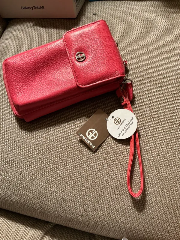 Giani Bernini Crossbody phone and credit card wallet - Image 2