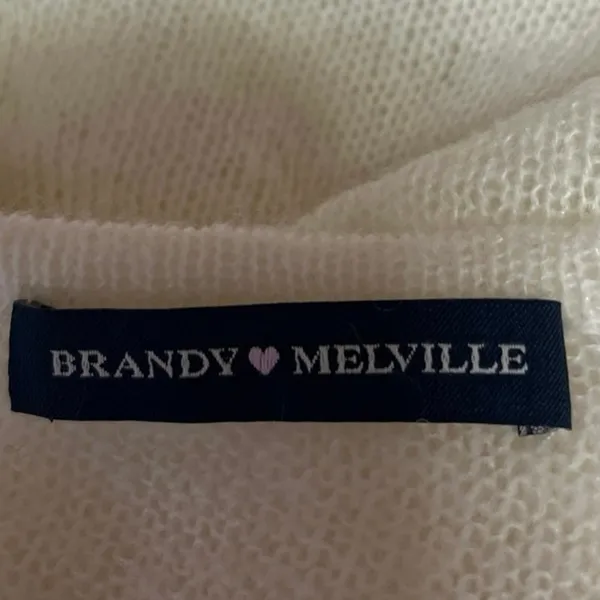 Brandy Melville White Knit Pullover Cozy V Neck Long Sleeve Sweater Top Size S - Image 3