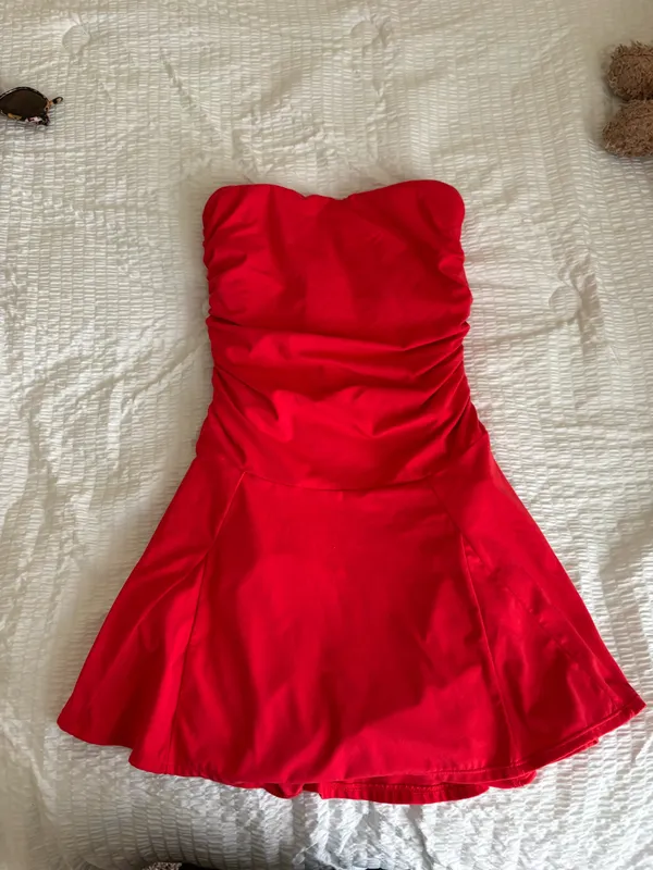 JoyLab Red strapless dress - Image 2